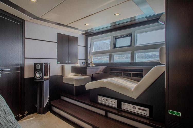 Celestial Majesty Maverick 77 Yacht — photo 16