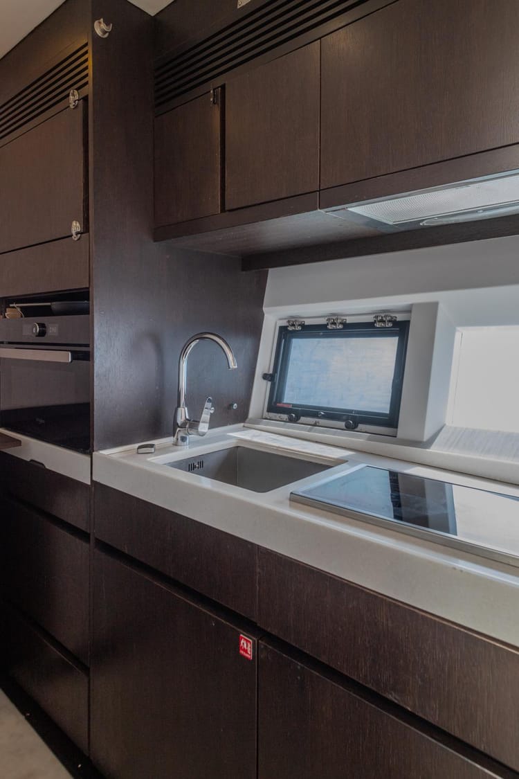 Celestial Majesty Maverick 77 Yacht — photo 11