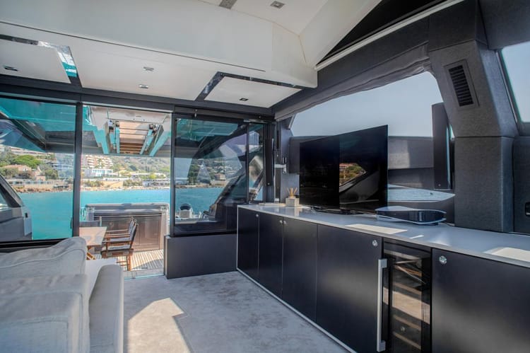 Celestial Majesty Maverick 77 Yacht — photo 12