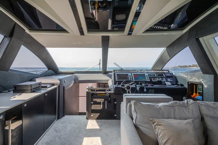 Celestial Majesty Maverick 77 Yacht — photo 10