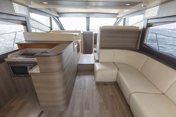 Explorer Goldeon Toro 51 Yacht — photo 8