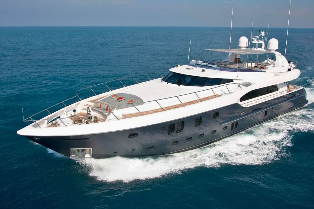 Serenade 130 Yacht — photo 1