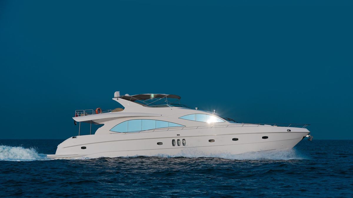 Precursor 90 Yacht