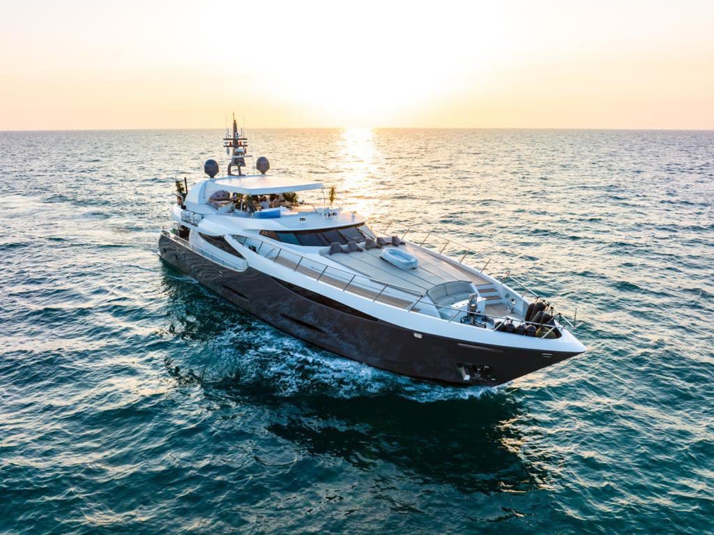 Gems, Luxury 107 ft. Yacht