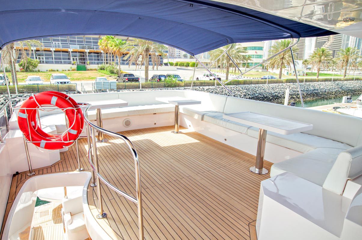 Majesty 101 ft. private yacht Dubai