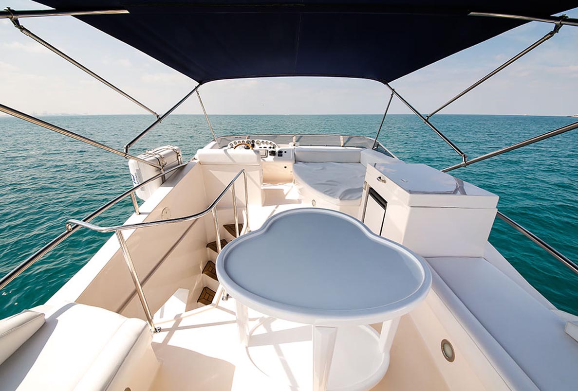 Explorer Goldeon Poseidon 44 ft. private yacht Dubai