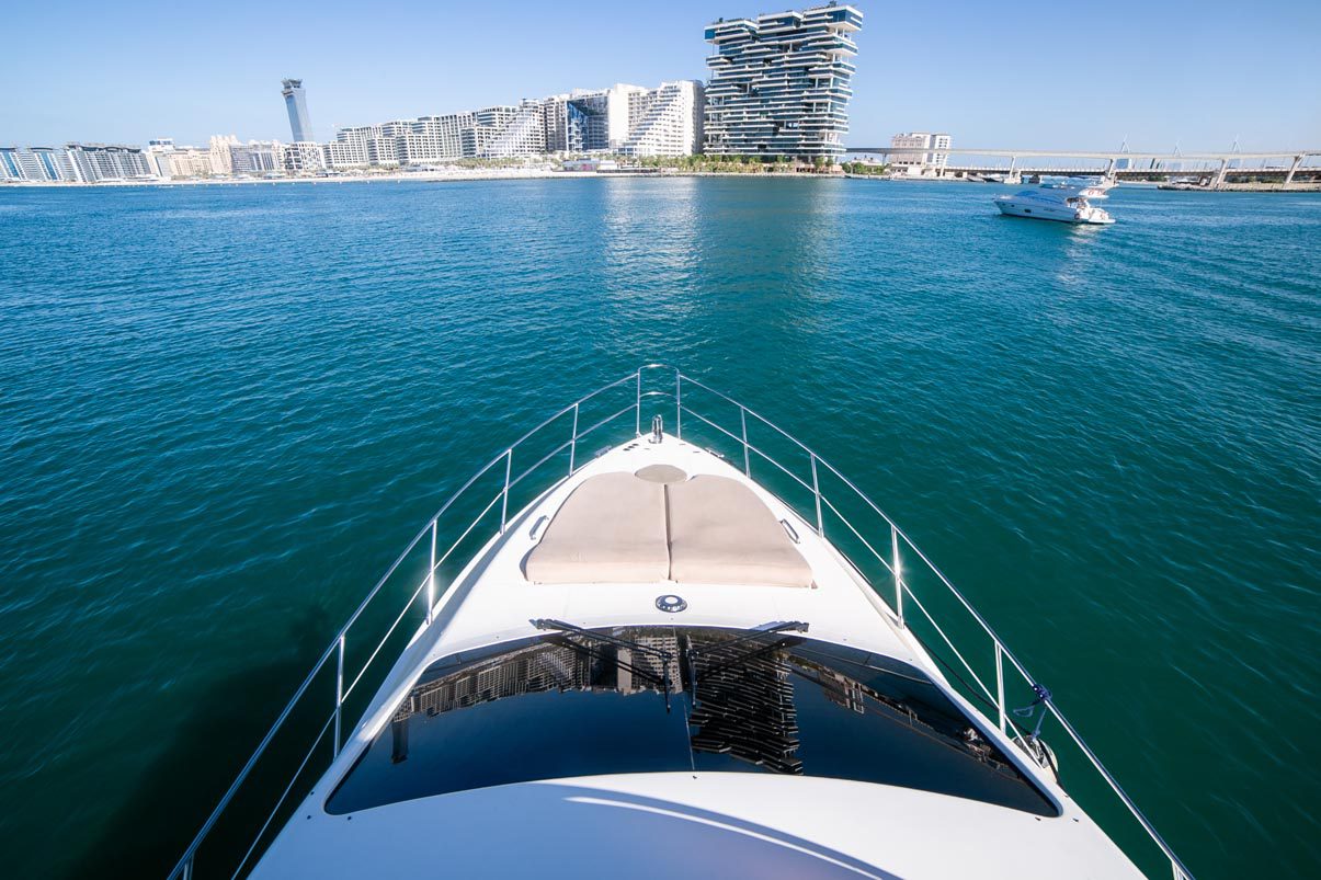 Azimut 50 ft. yacht charter Dubai
