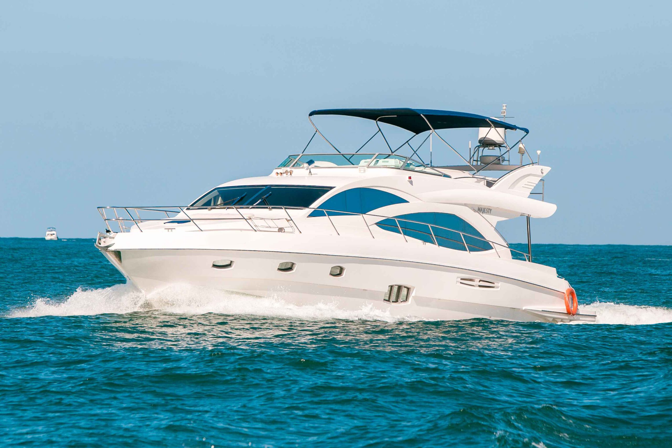 Explorer Goldeon Ode 60 ft. yacht with best price in Dubai