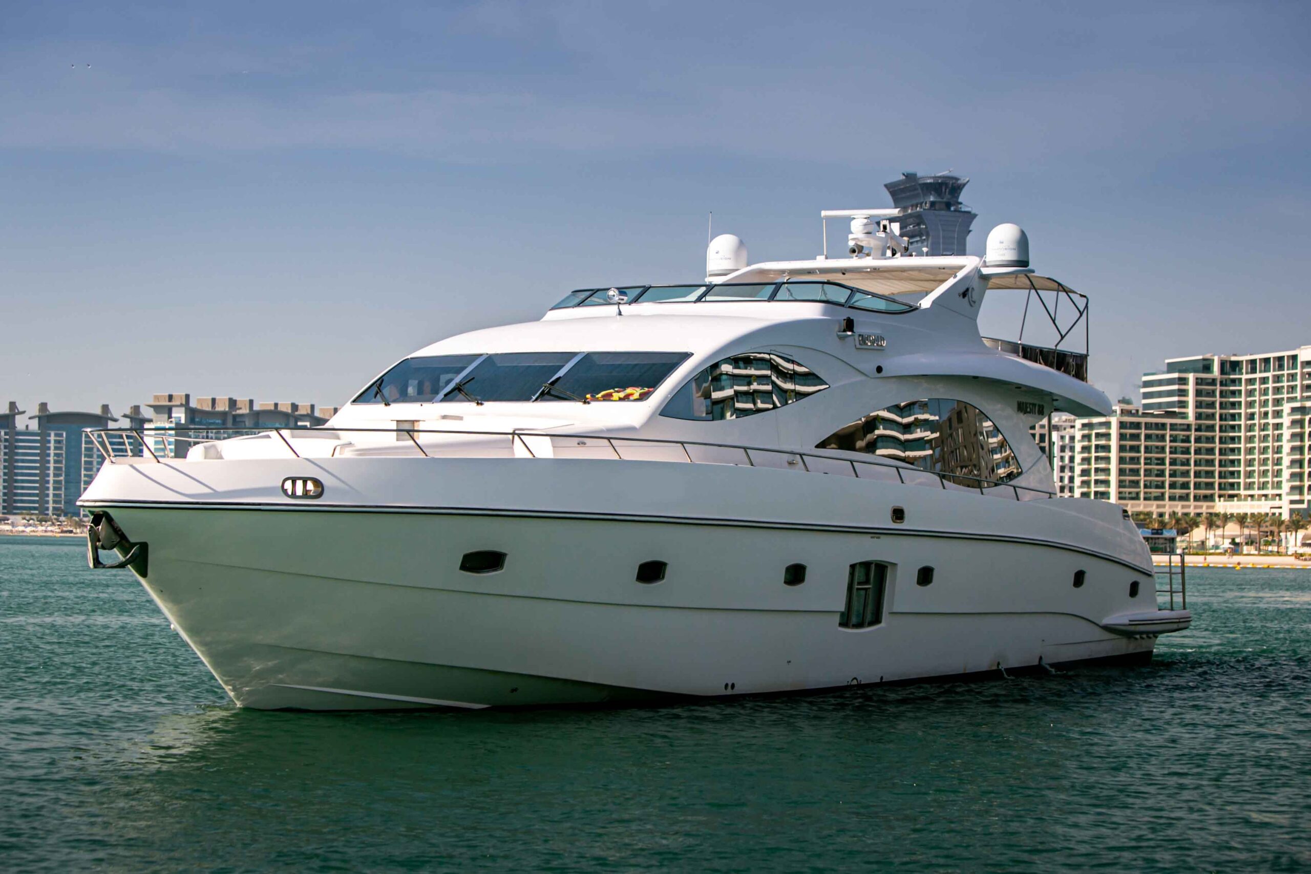 Voyager Elite Maestro 88ft Yacht yacht hire Dubai