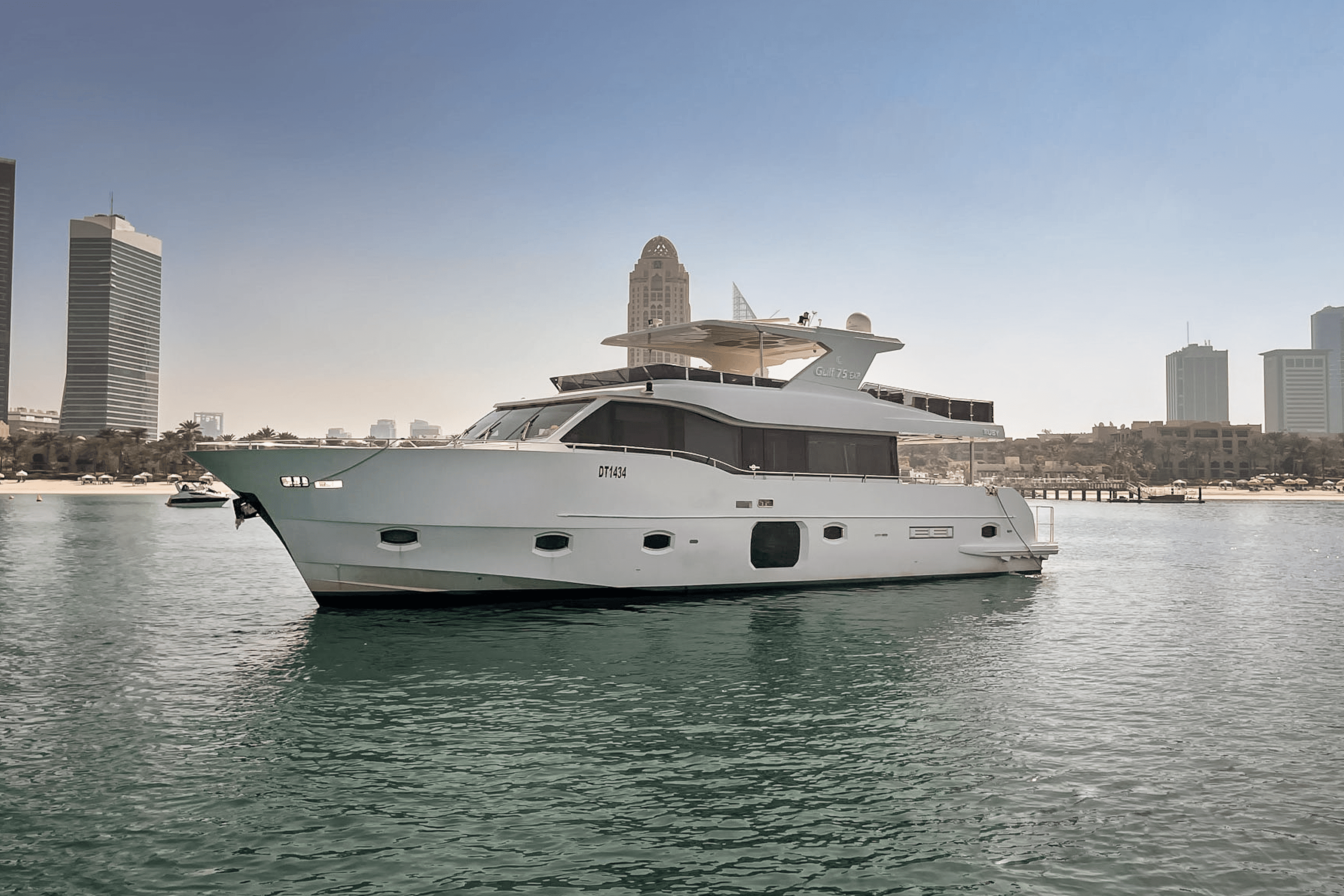 Majesty 75 ft. yacht rental Dubai