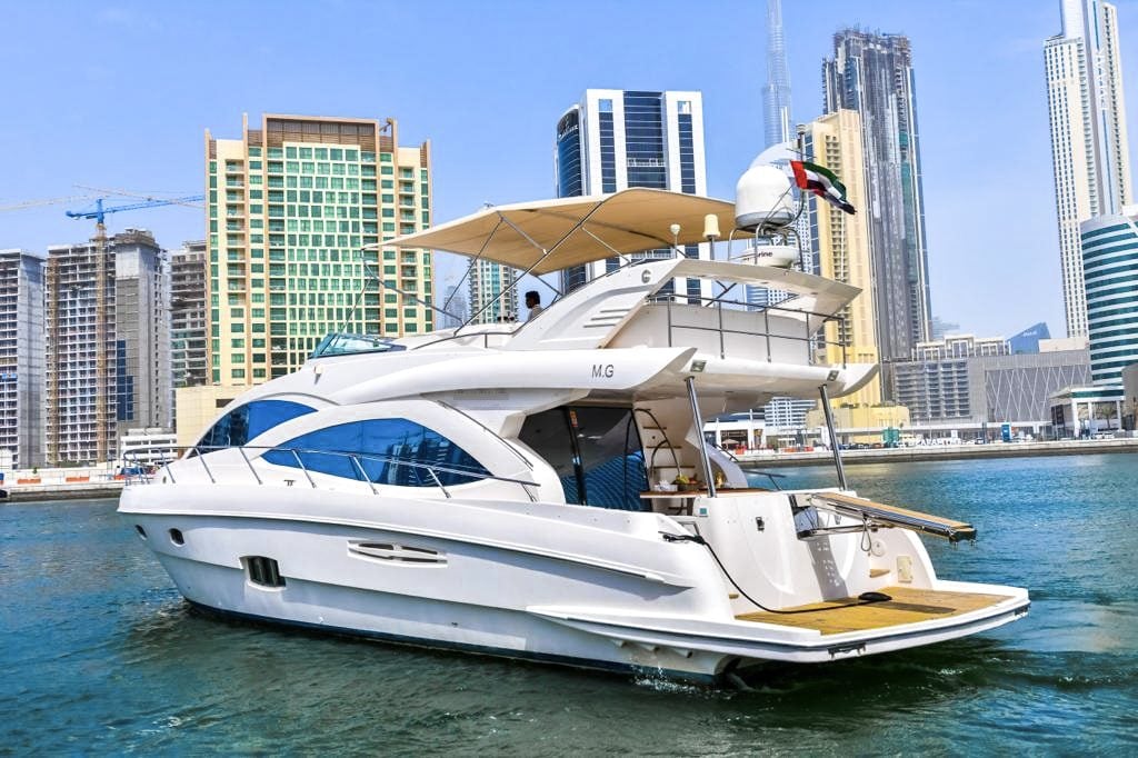 Majesty 60 ft standard yacht rent in Dubai Gold's Yacht