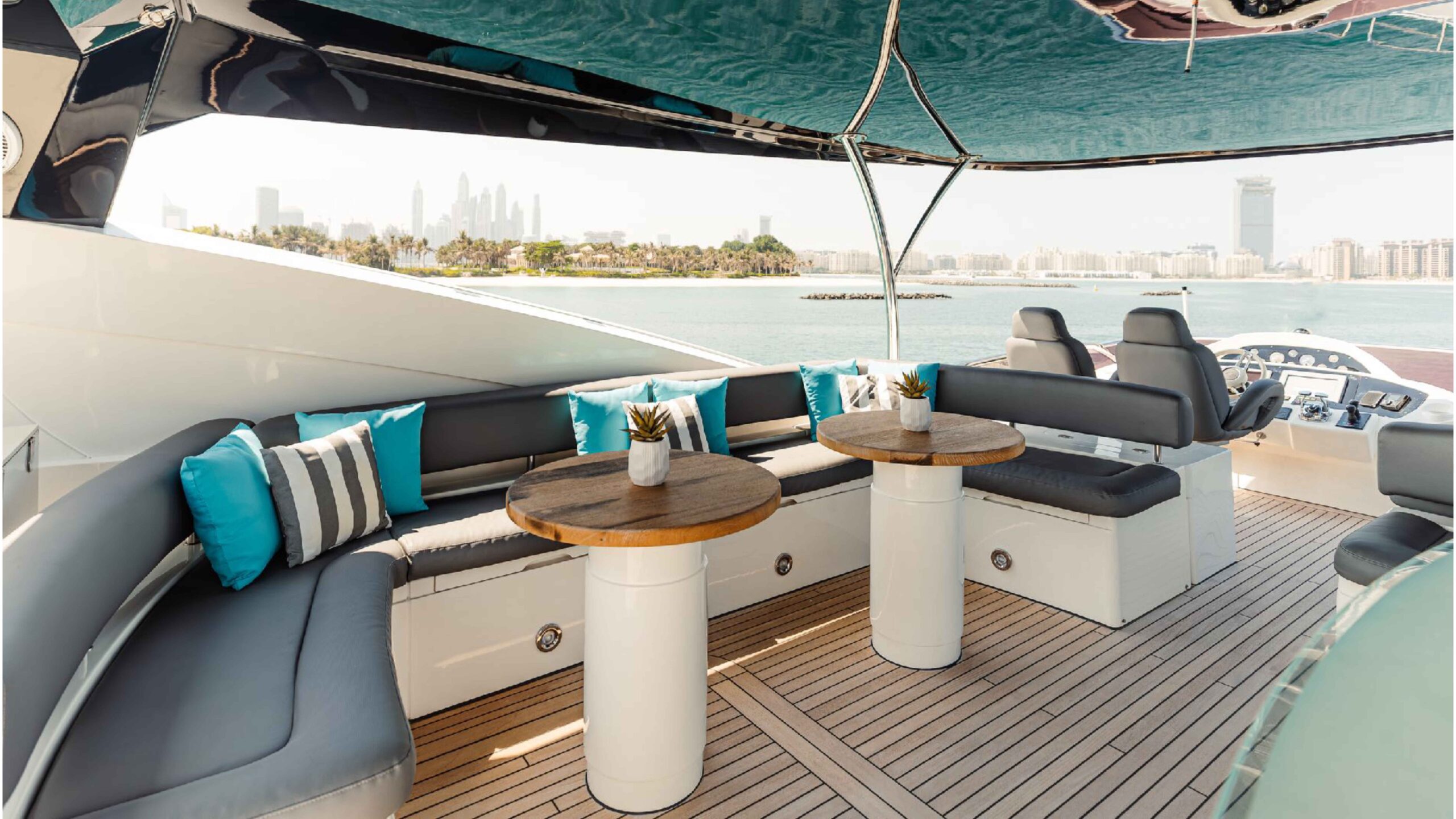  Eclipse Sovereign Majesty 90ft Yacht  yacht with best price in Dubai