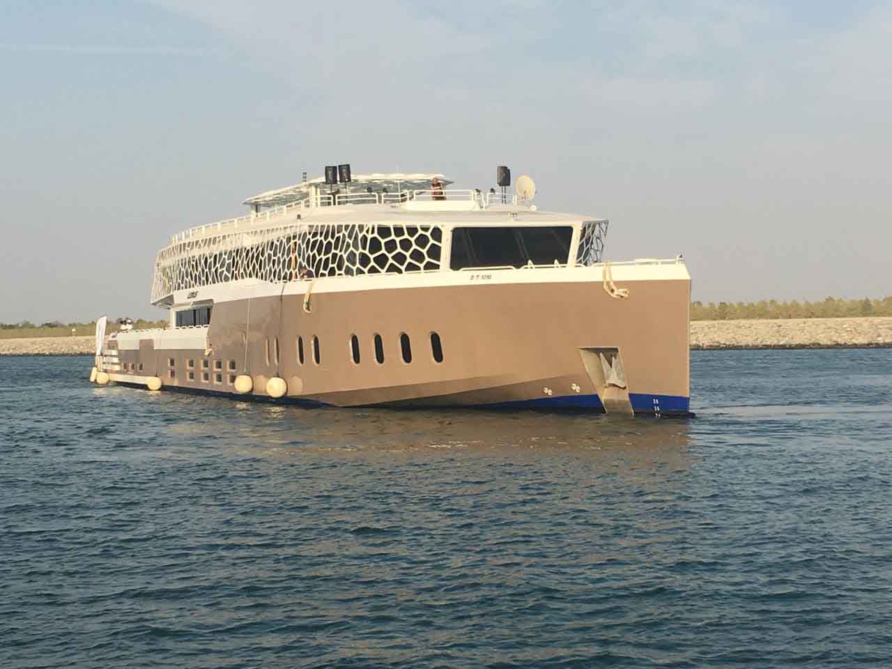 Яхта Вояджер Элит Опал 220 футов аренда яхты Дубай