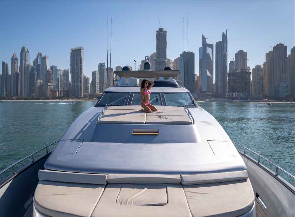 Небесное Величество Одиссея 100-футовая яхта арендовать яхту в Дубае