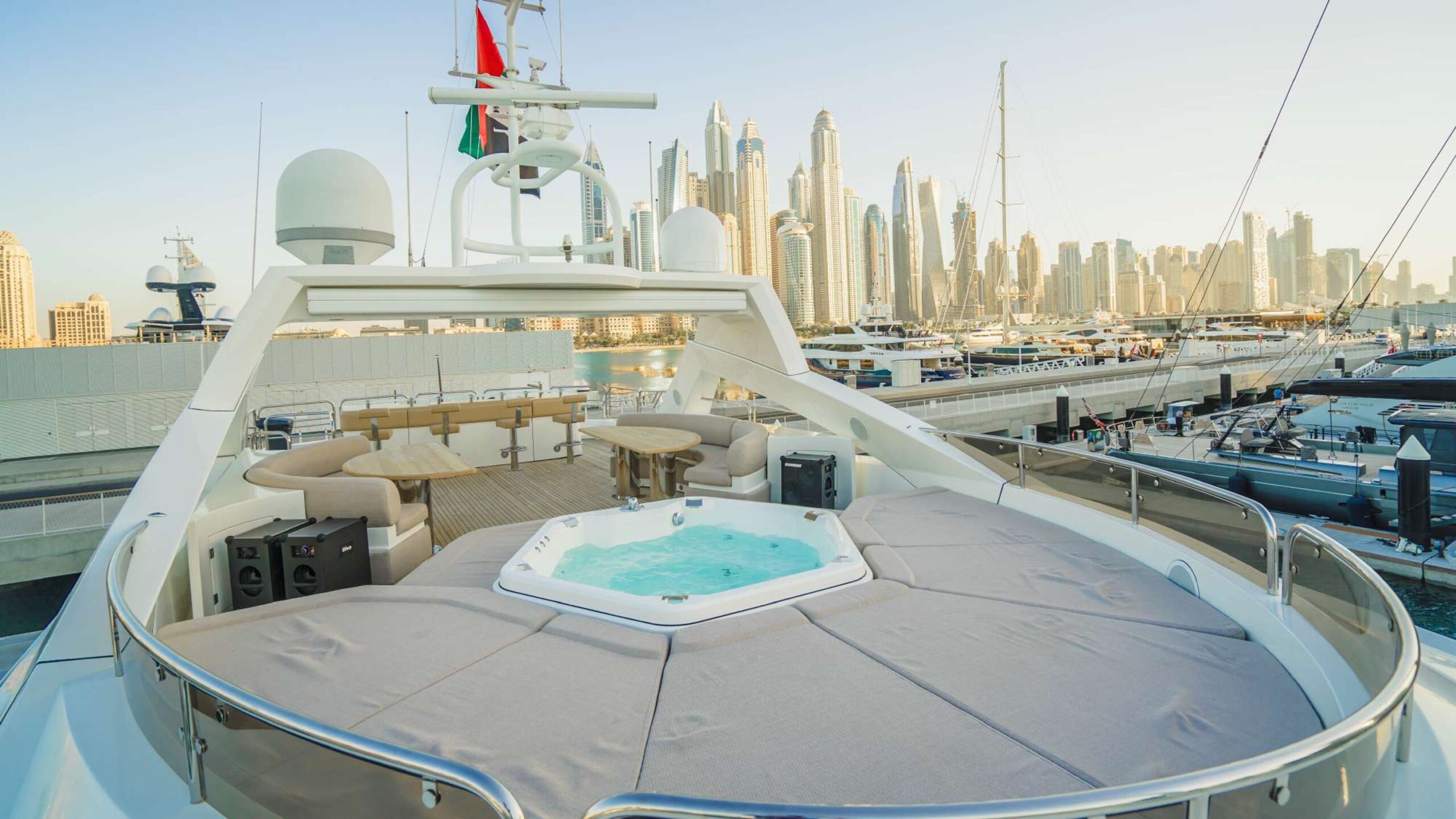 Sunseeker 131 ft. чартер яхт в Дубае