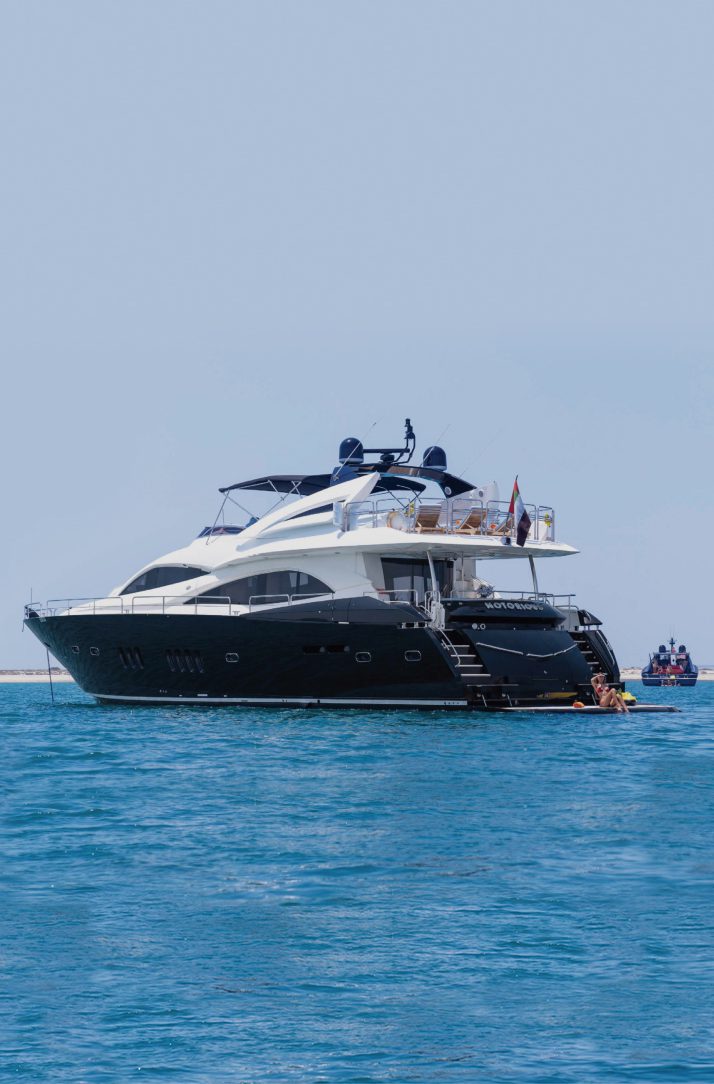 yacht renting dubai