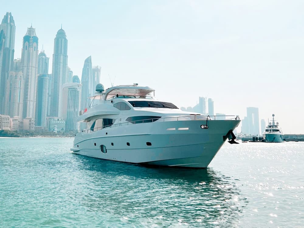 Yacht Rental Dubai, Luxury Yacht Charter Gold's Yacht
