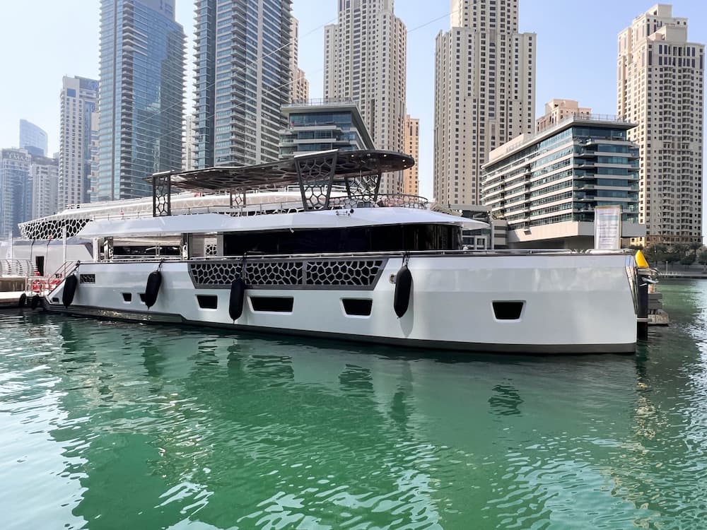 Yacht 88 ft - Standard Yacht Rentals in Dubai