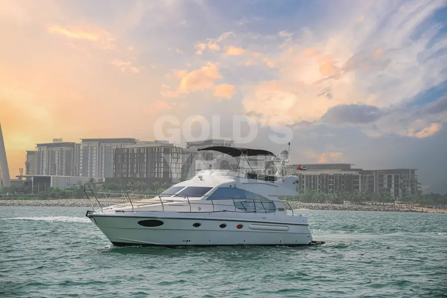 Explorer Goldeon Stellar 60 Yacht