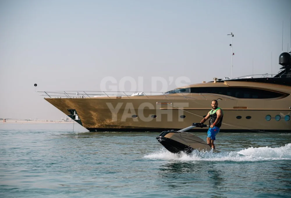 AK Royalty 140 ft — 140ft charter yacht in Dubai Harbour, Dubai
