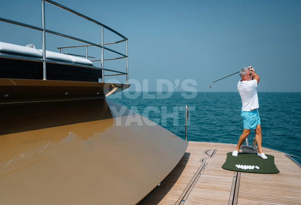 AK Royalty 140 ft — 140ft charter yacht in Dubai Harbour, Dubai