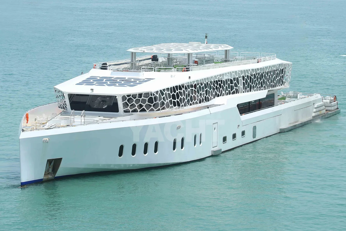 Desert Rose 240 ft — 240ft charter yacht in Dubai Harbour, Dubai