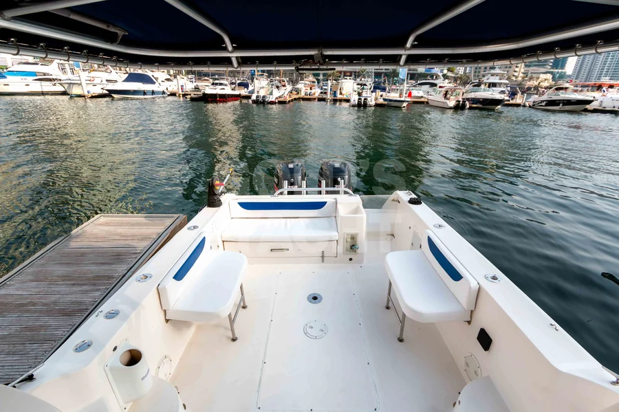 Gulf Craft 35 ft — 35ft charter yacht in Dubai Marina, Dubai