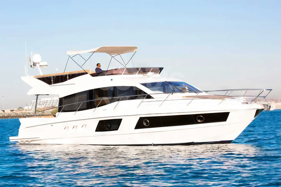 Majesty 50 ft — 50ft charter yacht in Dubai Marina, Dubai