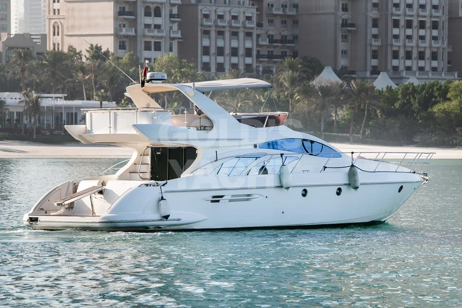 Azimut 50 ft — 50ft charter yacht in Dubai Marina, Dubai