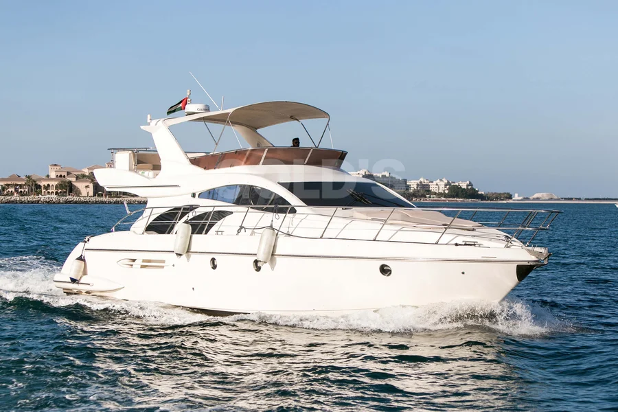 Azimut 50 ft — 50ft charter yacht in Dubai Marina, Dubai