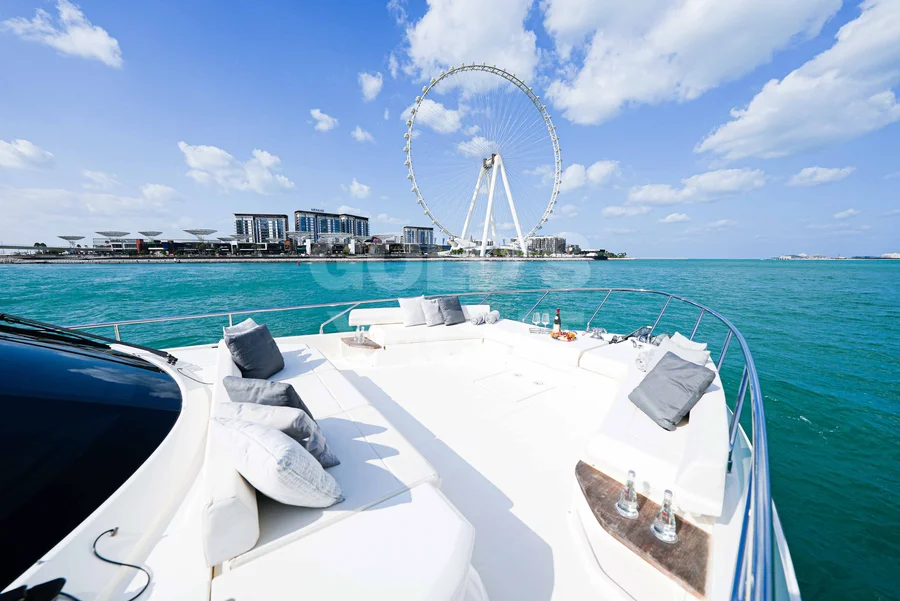 Ferretti 75 ft — 75ft charter yacht in Dubai Harbour, Dubai