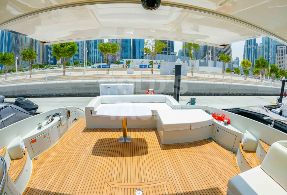 Voyager Elite Cadence 80 Yacht