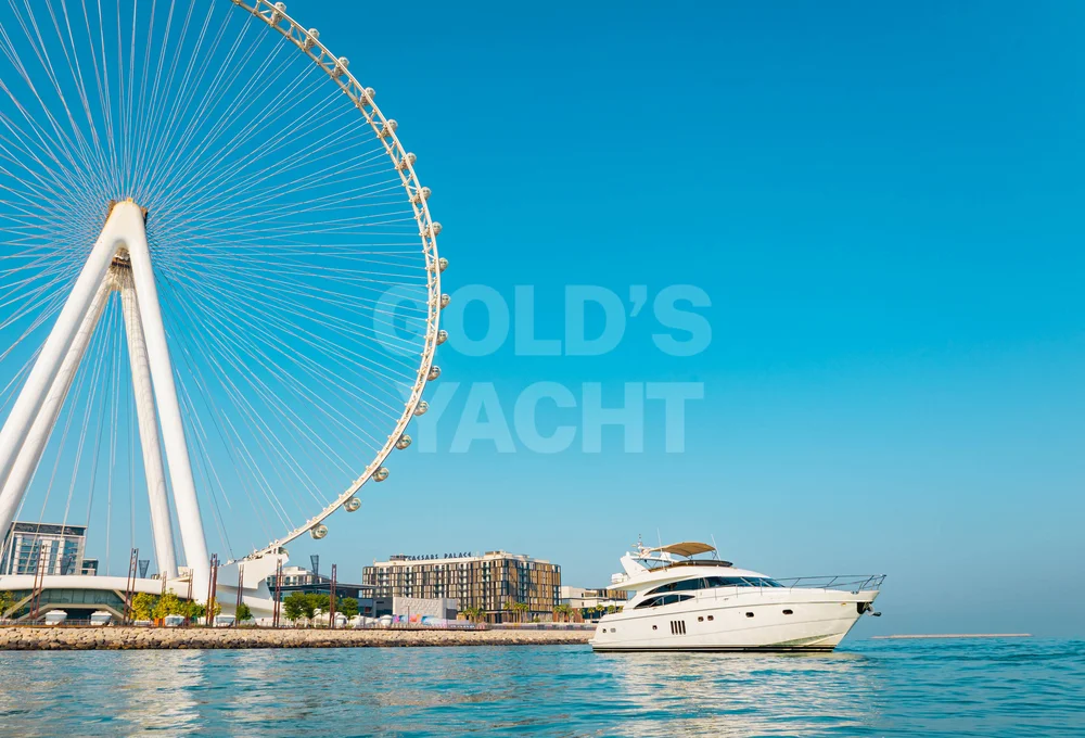Explorer 82 ft — 82ft charter yacht in Dubai Harbour, Dubai