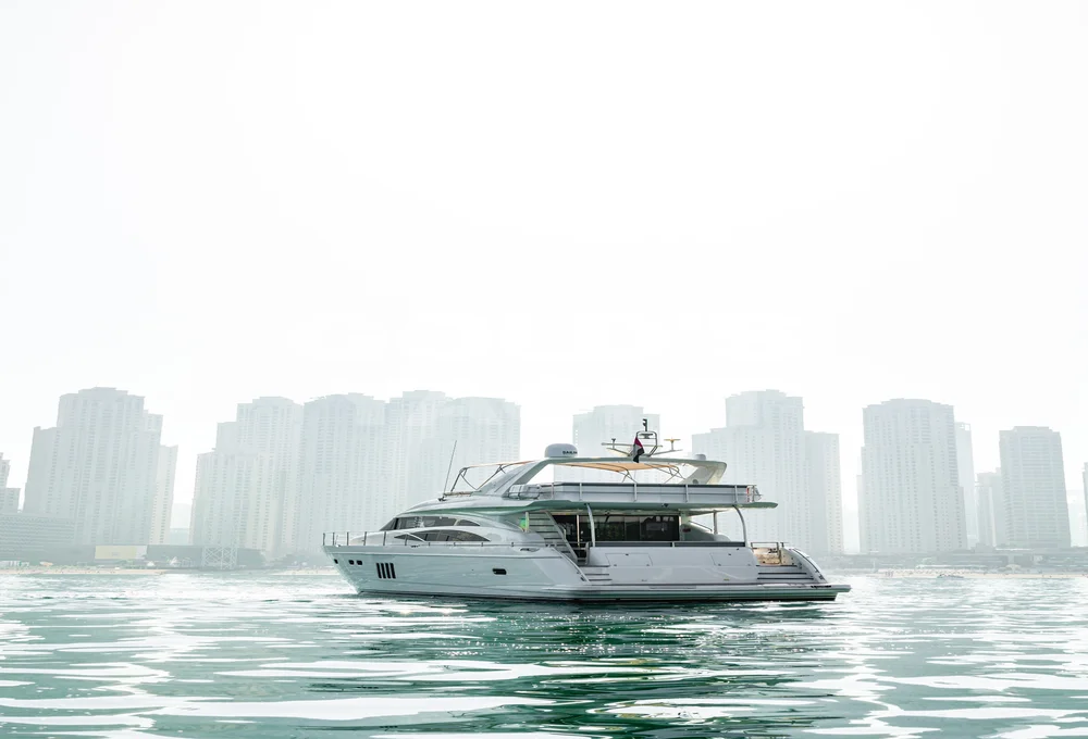 Explorer 82 ft — 82ft charter yacht in Dubai Harbour, Dubai