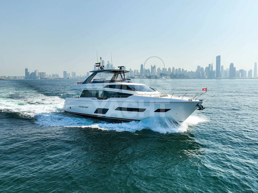 Ferretti 85 ft — 85ft charter yacht in Dubai Harbour, Dubai