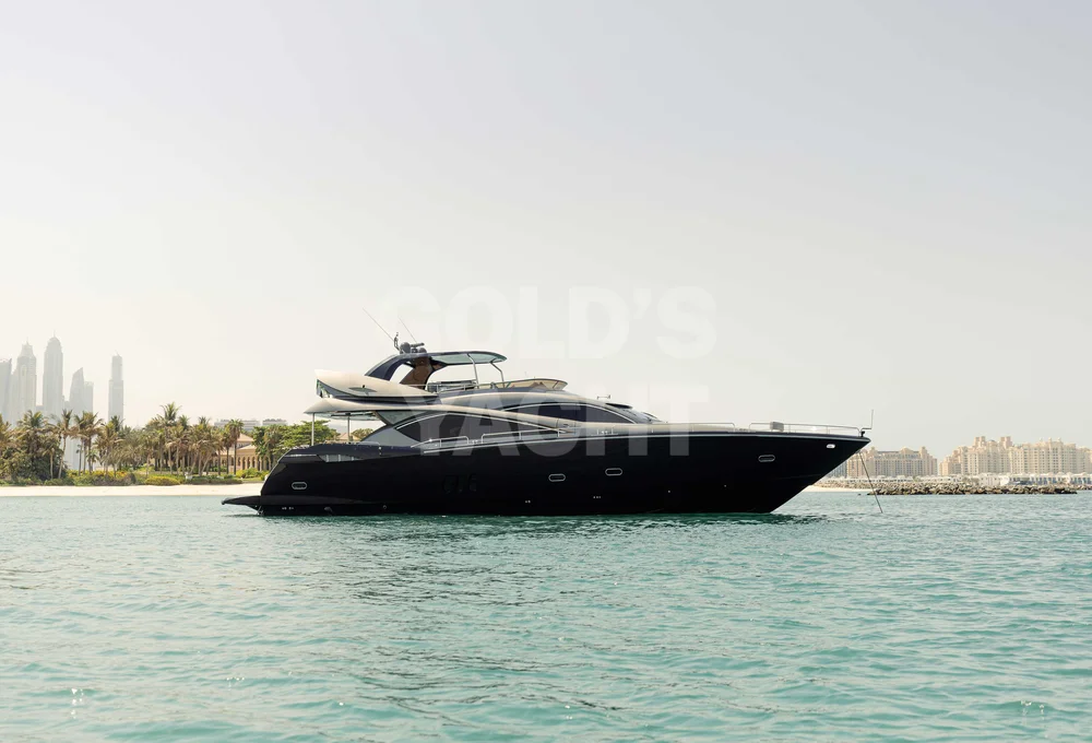 Sunseeker 90 ft — 90ft charter yacht in Dubai Harbour, Dubai