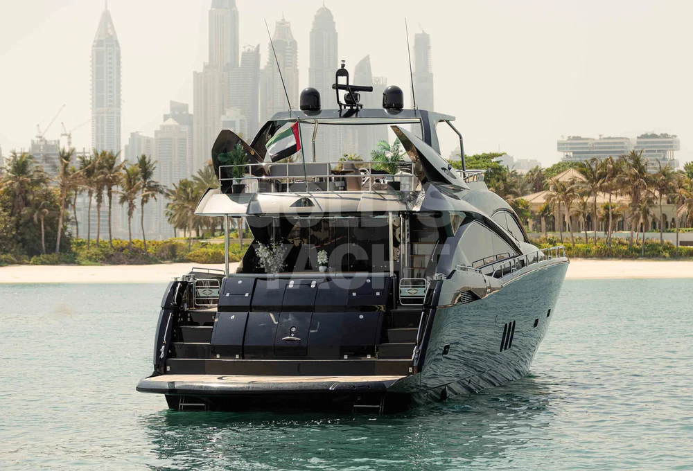 Sunseeker 90 ft — 90ft charter yacht in Dubai Harbour, Dubai