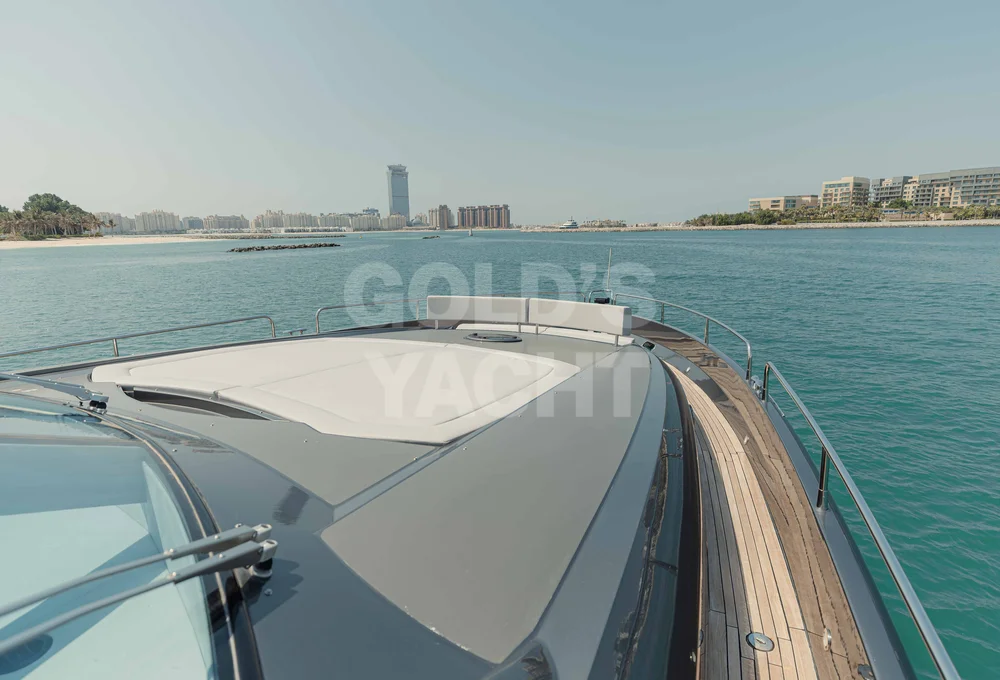 Sunseeker 90 ft — 90ft charter yacht in Dubai Harbour, Dubai